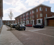 127092 Gezicht op de huizen Molenbeekstraat 2 (rechts)-hoger in de buurt Parkhaven te Utrecht.